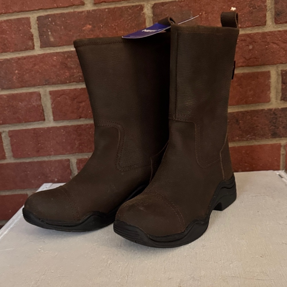 Heels Down Brown Leather Waterproof Ankle Barn Boots